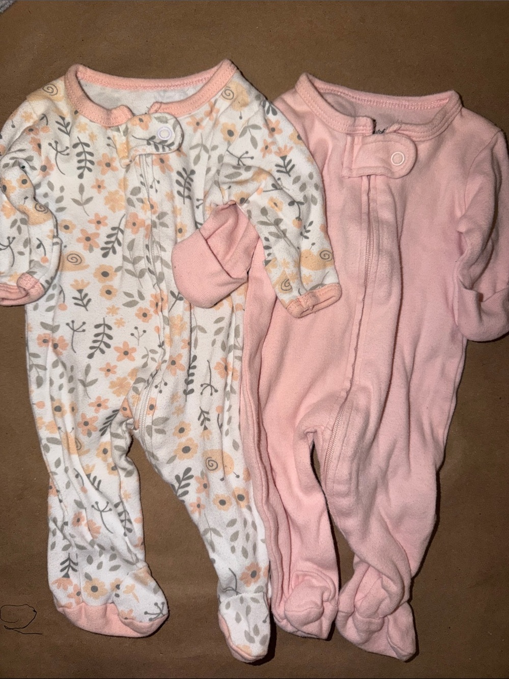 2 newborn sleepers by Peanutshell Pink gray
